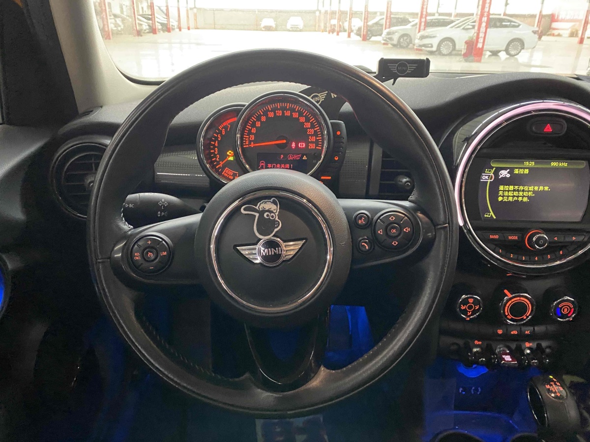 MINI MINI  2015款 1.5T COOPER Fun 五門版圖片