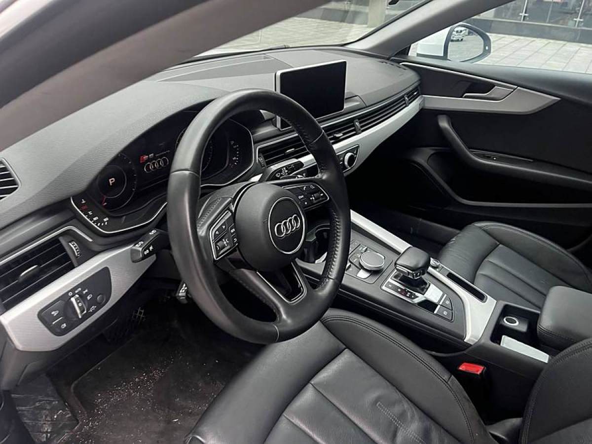 2018年12月奧迪 奧迪A5  2019款 Sportback 40 TFSI 時(shí)尚型