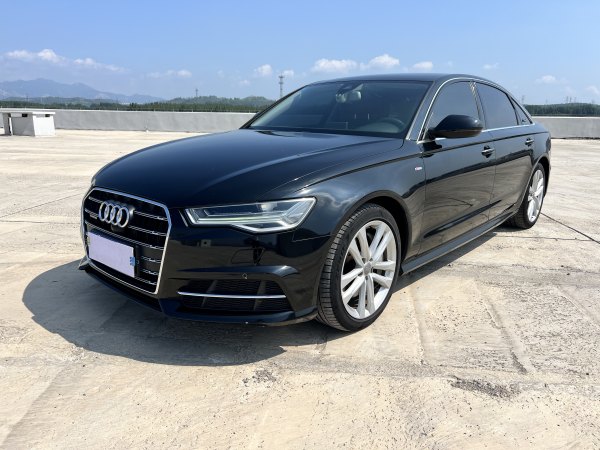 奥迪 奥迪A4L  2018款 30周年年型 45 TFSI quattro 运动型