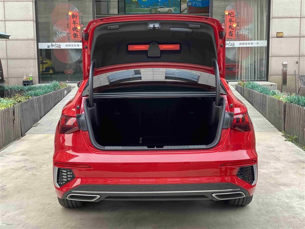 奧迪 奧迪A3  2021款 A3L Limousine 35 TFSI 時(shí)尚運(yùn)動(dòng)型圖片