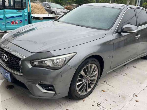 英菲尼迪 Q50L  2018款 2.0T 进享版