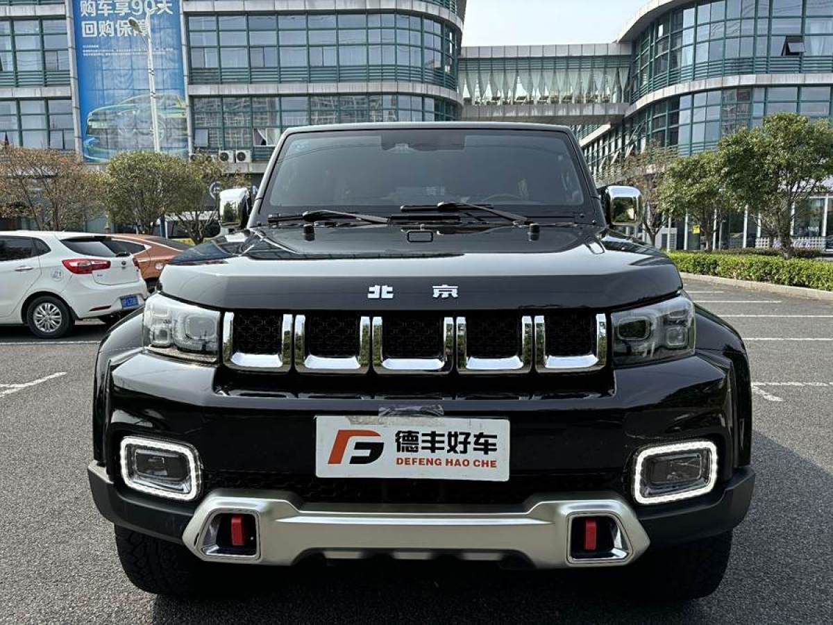 北京 BJ40  2019款  PLUS 2.3T 自動(dòng)四驅(qū)尊享版 國(guó)VI圖片