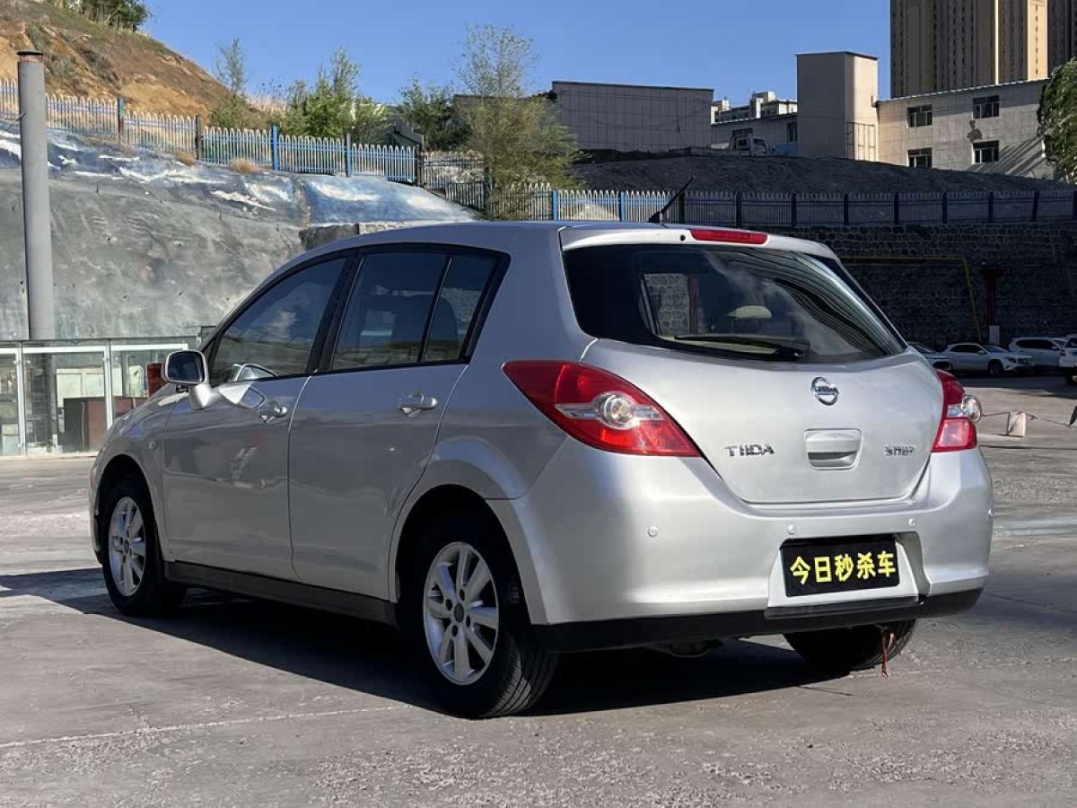 日產(chǎn) 騏達(dá)  2008款 1.6L 自動(dòng)時(shí)尚型圖片