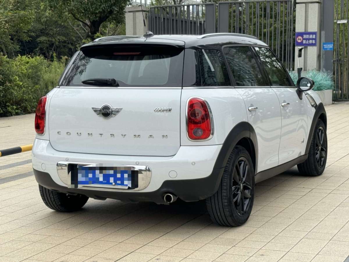 2014年2月MINI COUNTRYMAN  2013款 1.6T COOPER S ALL4 滑雪版