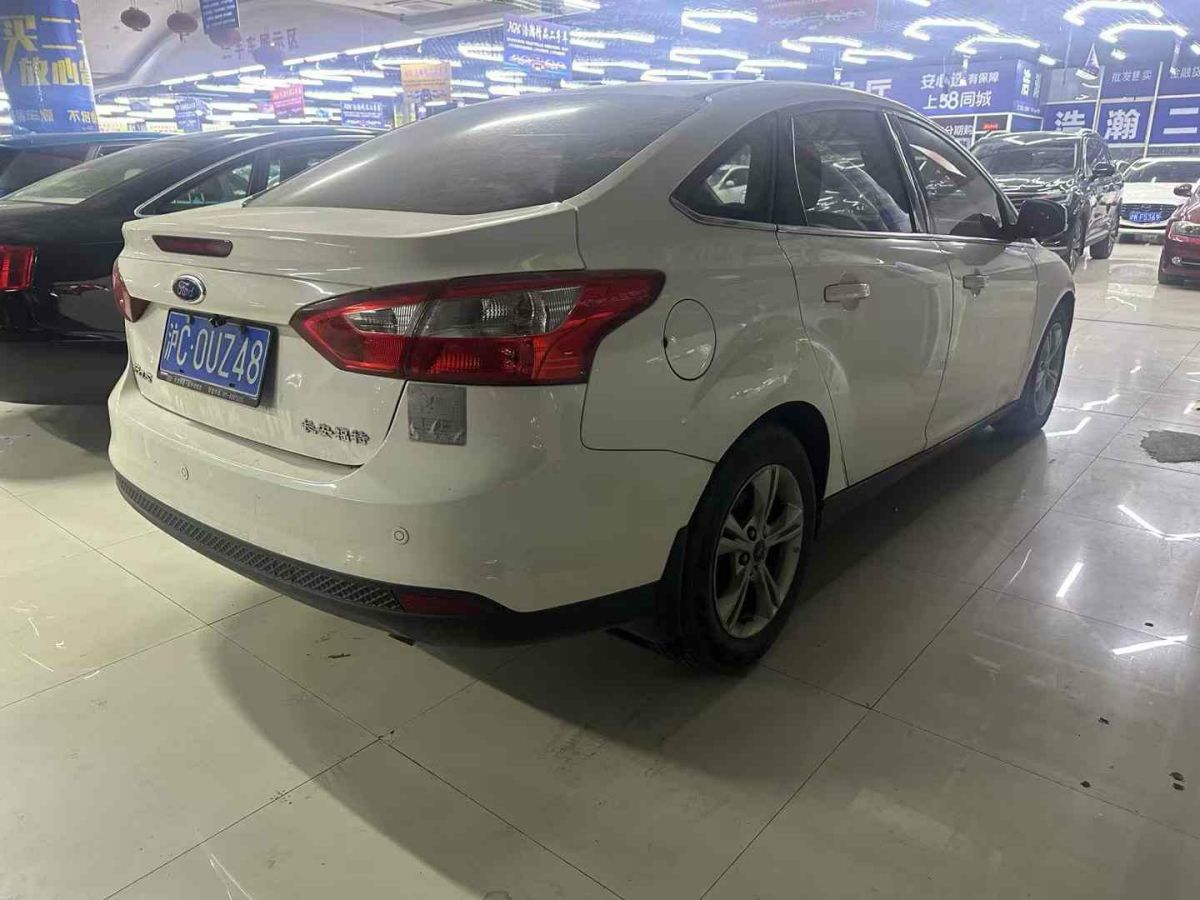 福特 ?？怂? 2015款 2.0T ST 標(biāo)準(zhǔn)版圖片