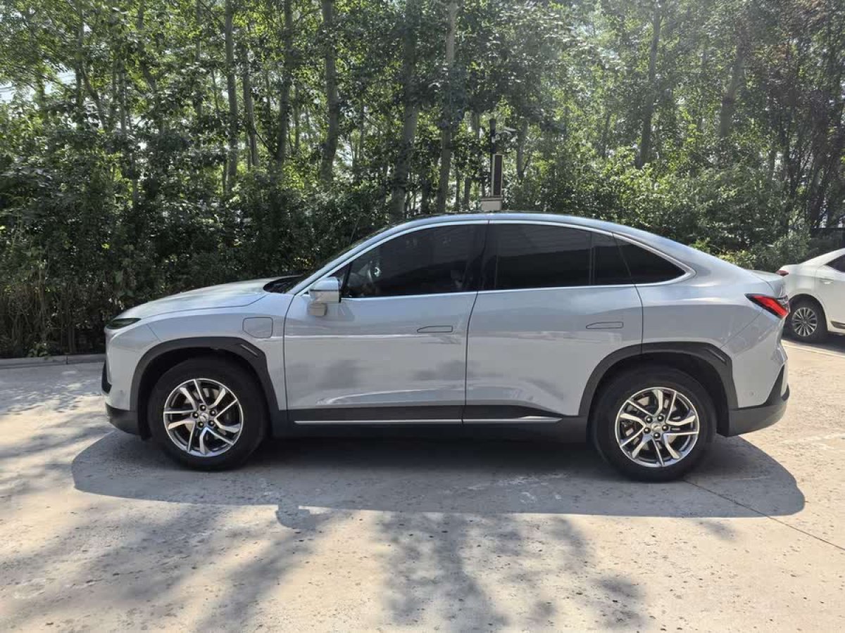蔚來(lái) 蔚來(lái)EC6  2020款 430KM 運(yùn)動(dòng)版圖片