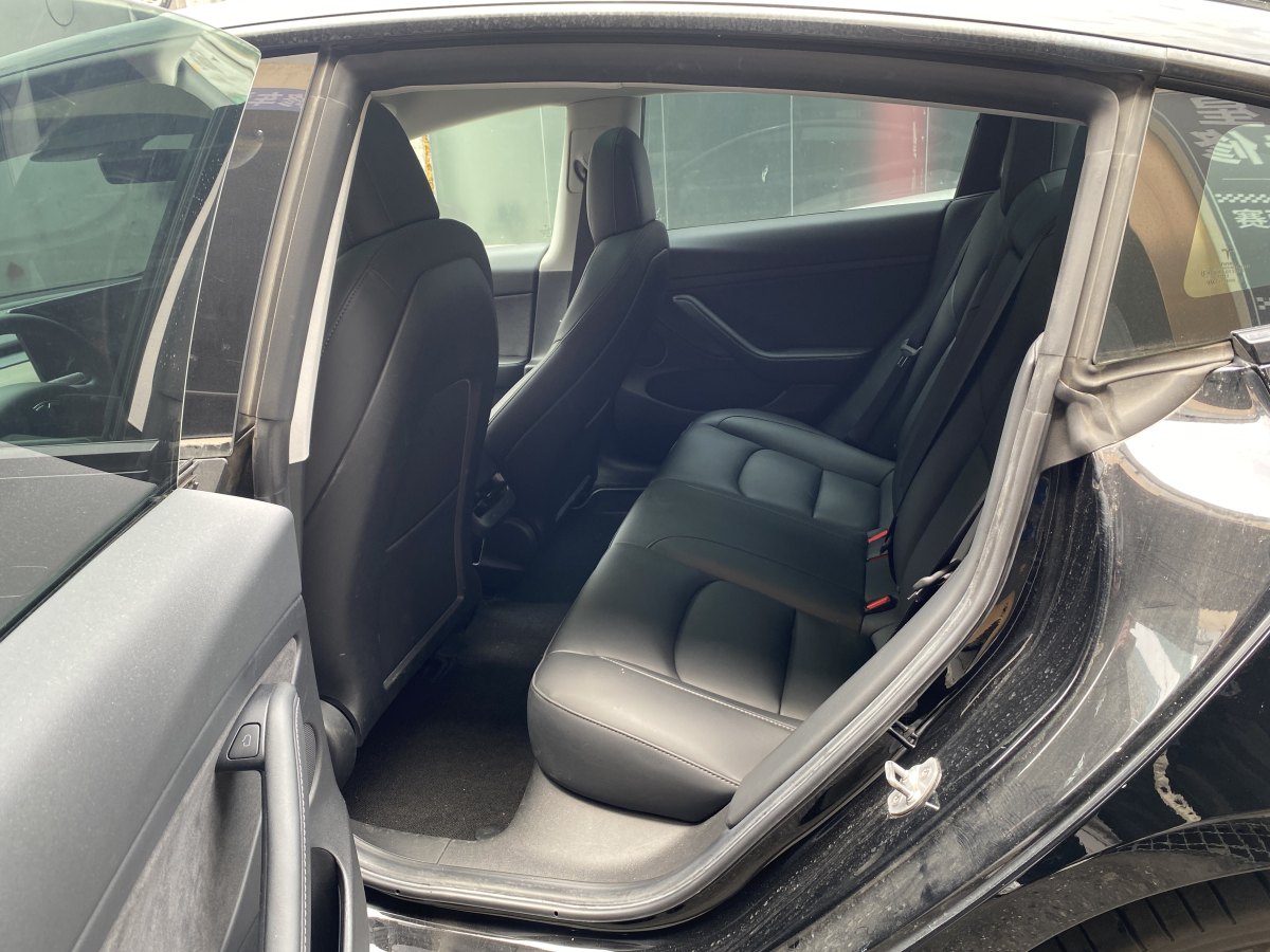 特斯拉 Model 3  2021款 改款 標(biāo)準(zhǔn)續(xù)航后驅(qū)升級(jí)版圖片