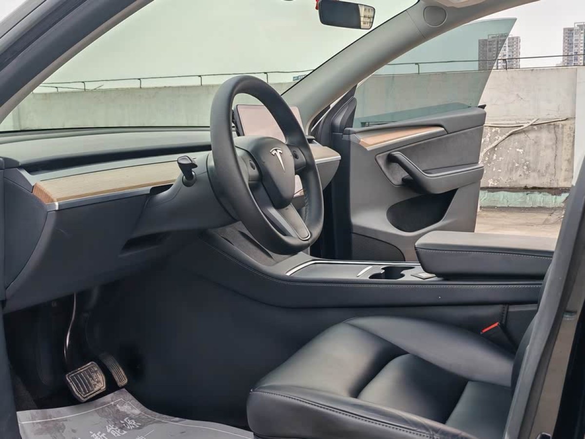 特斯拉 Model Y  2022款 改款 后輪驅(qū)動(dòng)版圖片