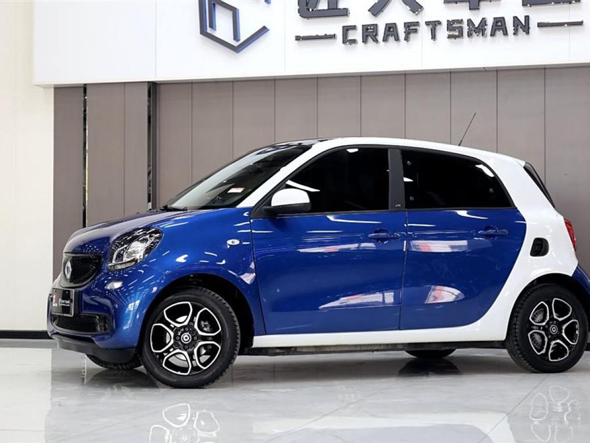 smart forfour  2018款 0.9T 66千瓦先鋒版圖片