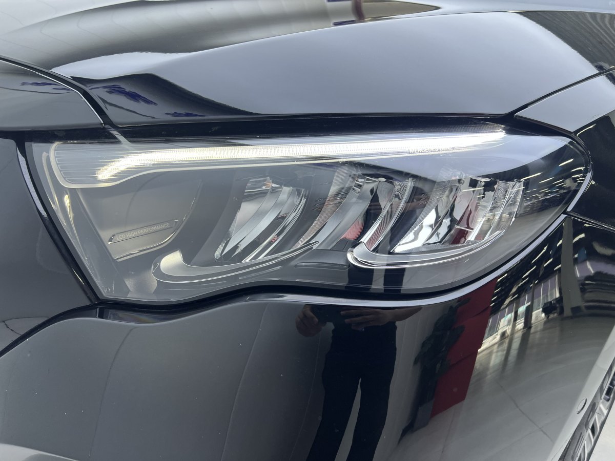 奔馳 奔馳E級(jí)新能源  2024款 E 350 e L 插電式混合動(dòng)力轎車圖片