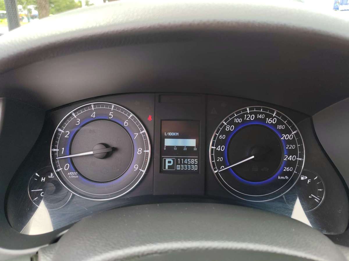 英菲尼迪 QX50  2013款 2.5L 两驱优雅版图片