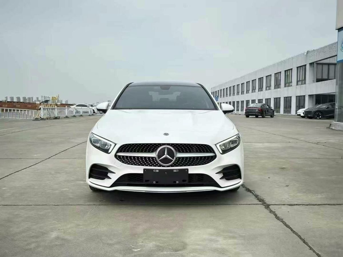奔馳 奔馳GLE  2019款 GLE 400 4MATIC 臻藏版(特殊配置)圖片