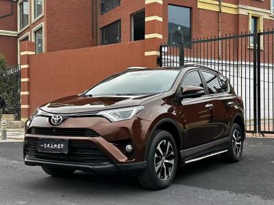 2017年1月 豐田 RAV4榮放 2.0L CVT兩驅(qū)風(fēng)尚版圖片