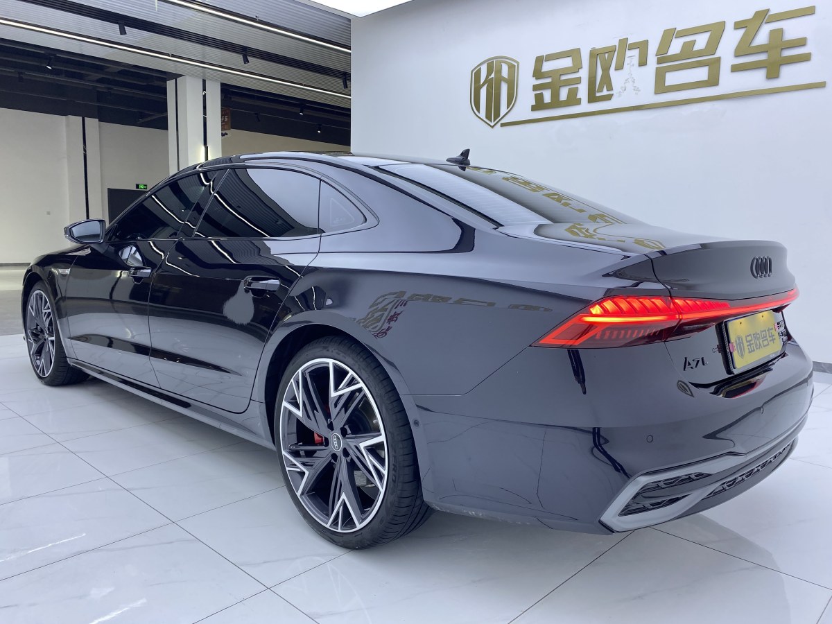 奧迪 奧迪A7L  2024款 45 TFSI quattro 黑武士版圖片