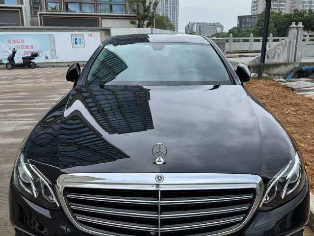 奔馳 奔馳E級  2019款 改款 E 300 L 豪華型圖片