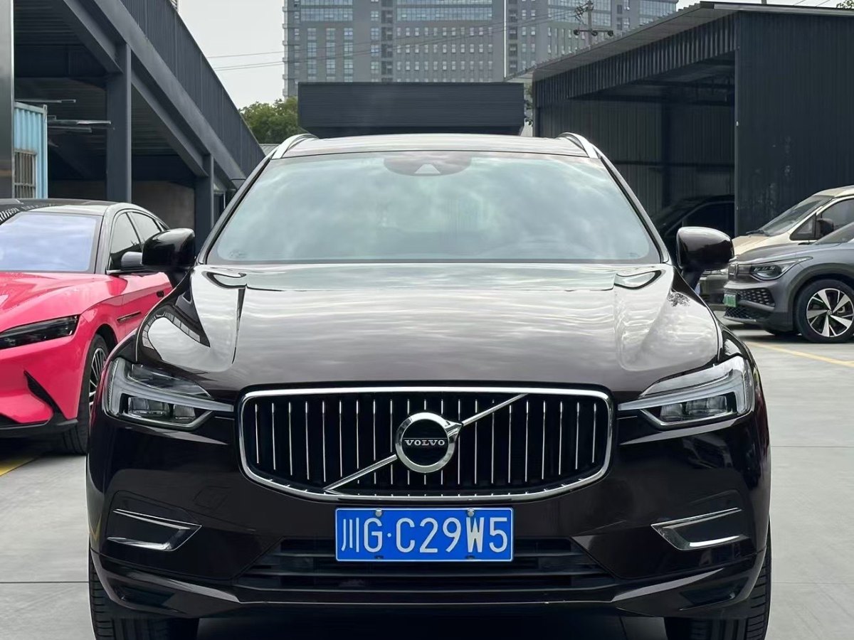 沃爾沃 XC60  2020款 T5 四驅(qū)智遠(yuǎn)豪華版圖片