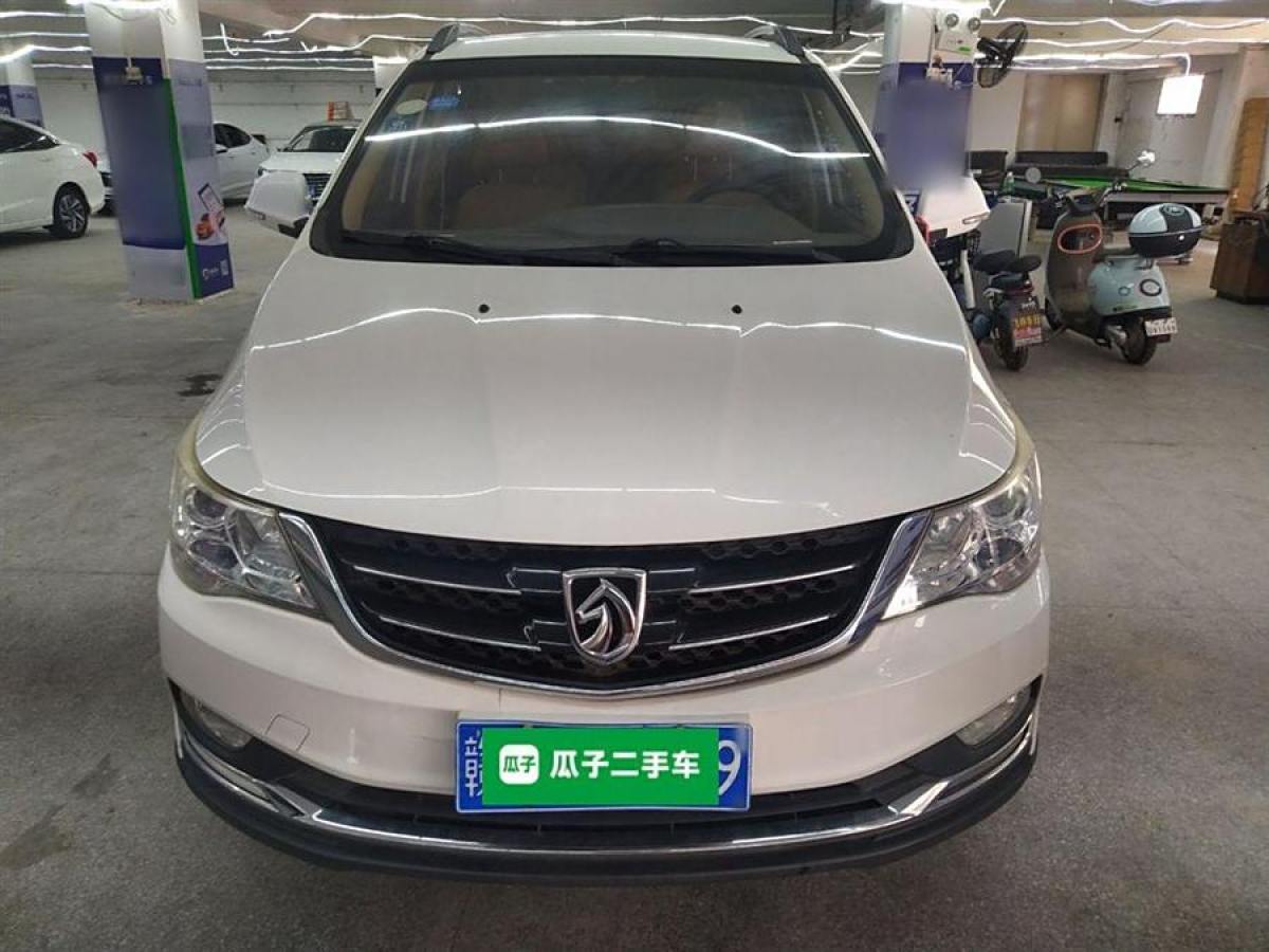 寶駿 730  2016款 1.5L 手動(dòng)舒適型 7座圖片