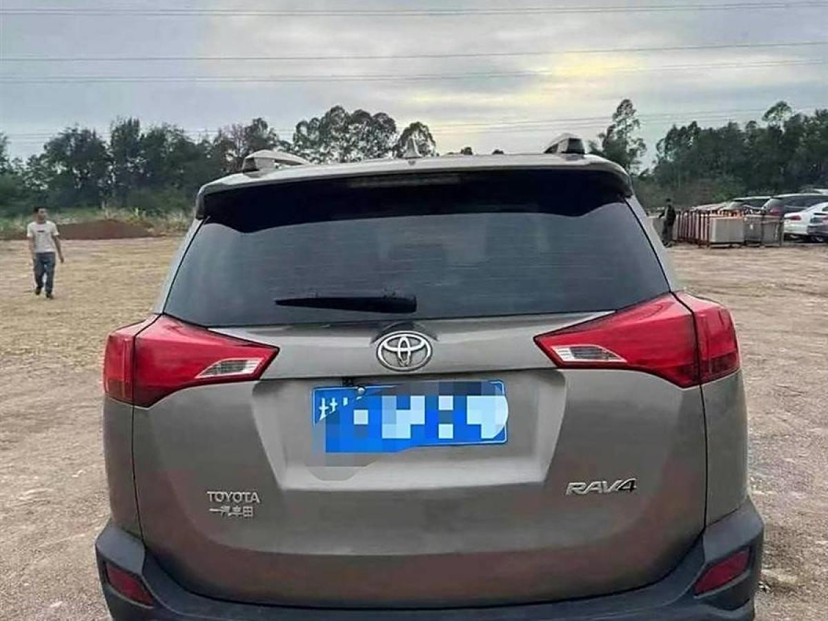 豐田 RAV4榮放  2015款 2.0L CVT兩驅(qū)都市版圖片