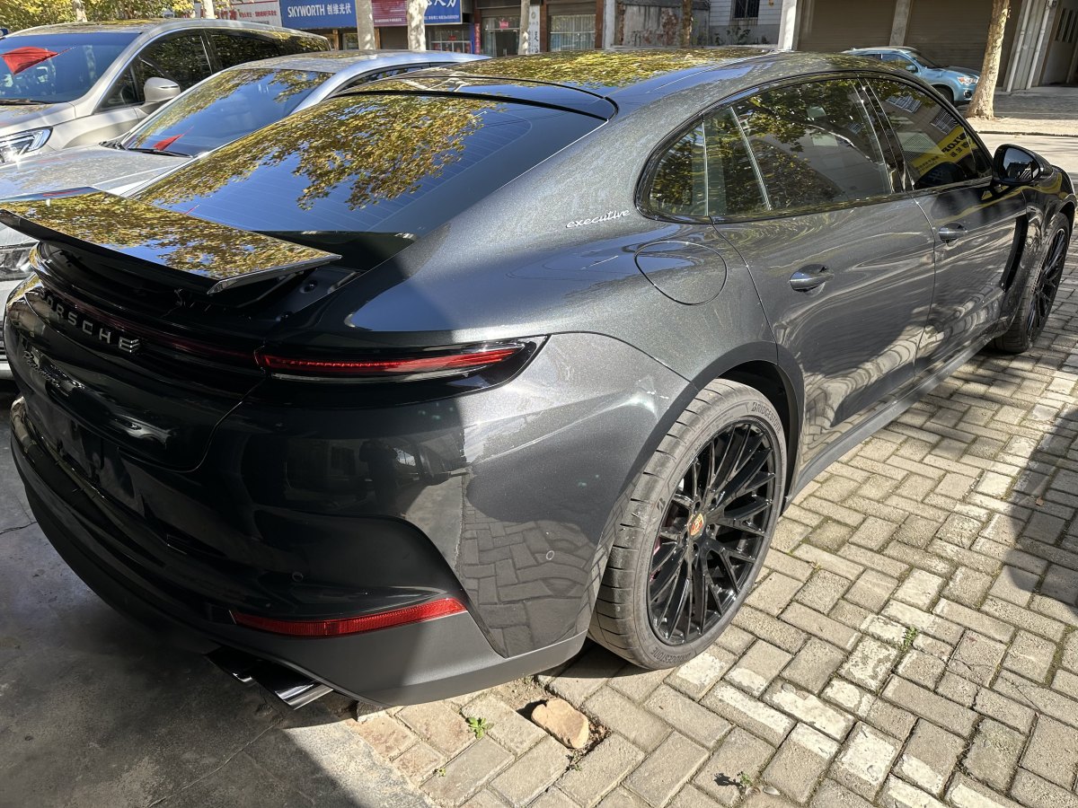 保時(shí)捷 Panamera  2024款 Panamera 行政加長(zhǎng)版 2.9T圖片