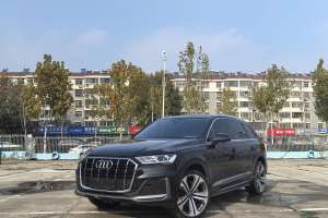 奥迪Q7 奥迪 45 TFSI quattro S line运动型