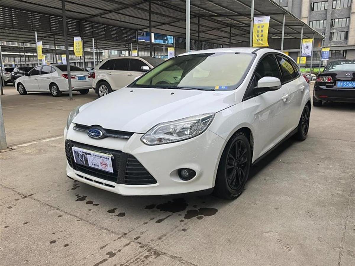 福特 ?？怂? 2012款 兩廂 1.6L 自動(dòng)舒適型圖片