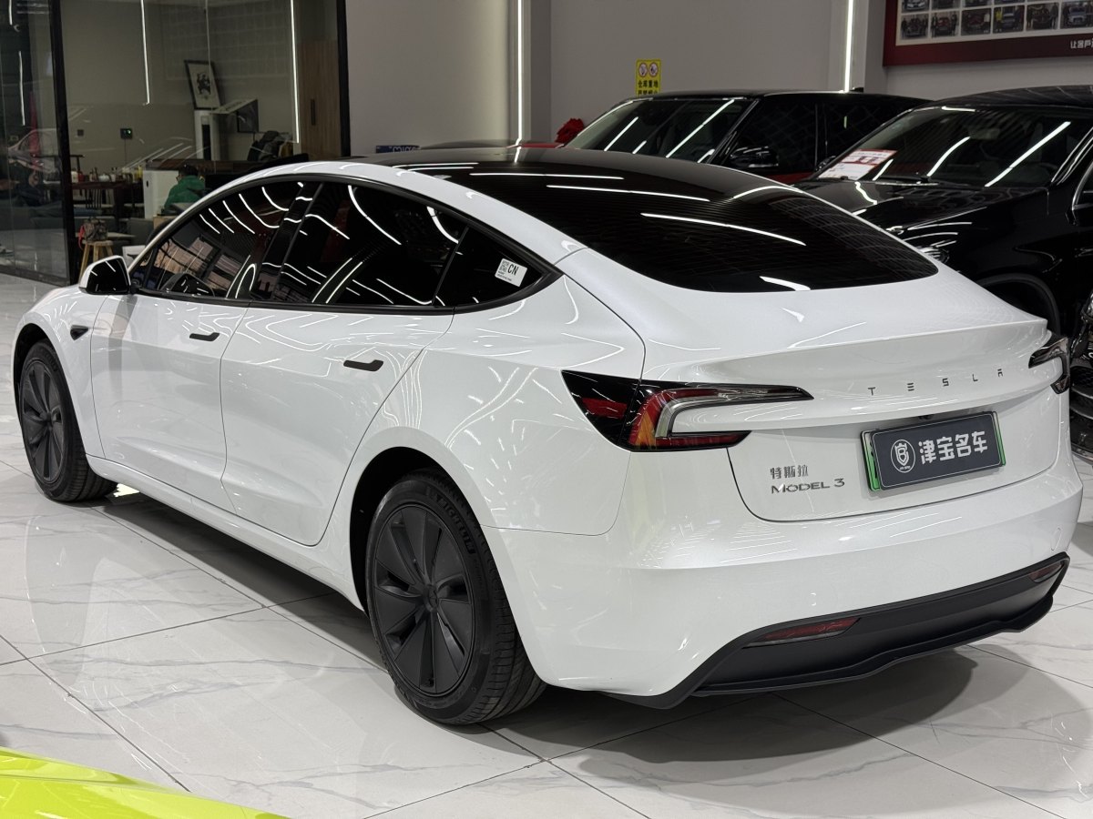 特斯拉 Model 3  2023款 煥新版 后輪驅(qū)動圖片