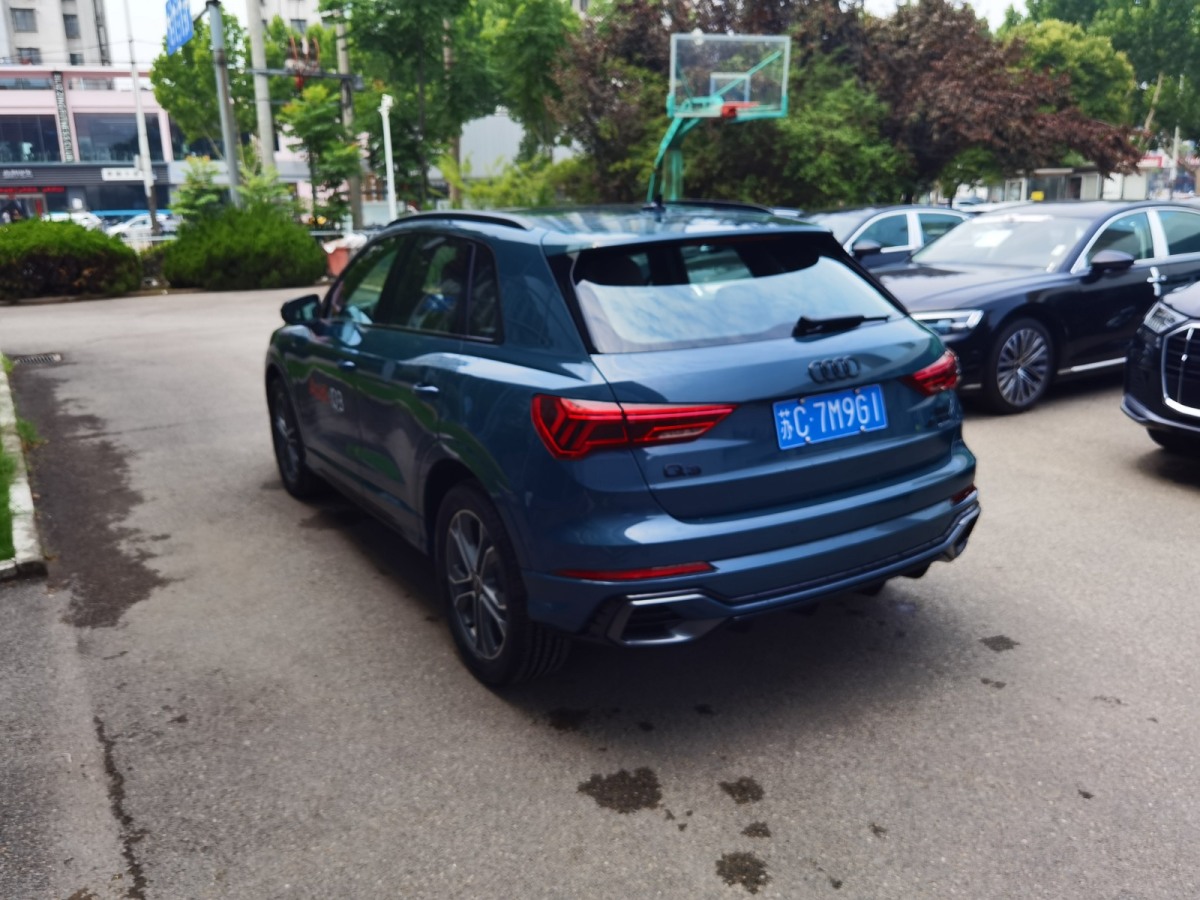 奧迪 奧迪Q3  2023款 改款 45 TFSI quattro 時尚動感型圖片