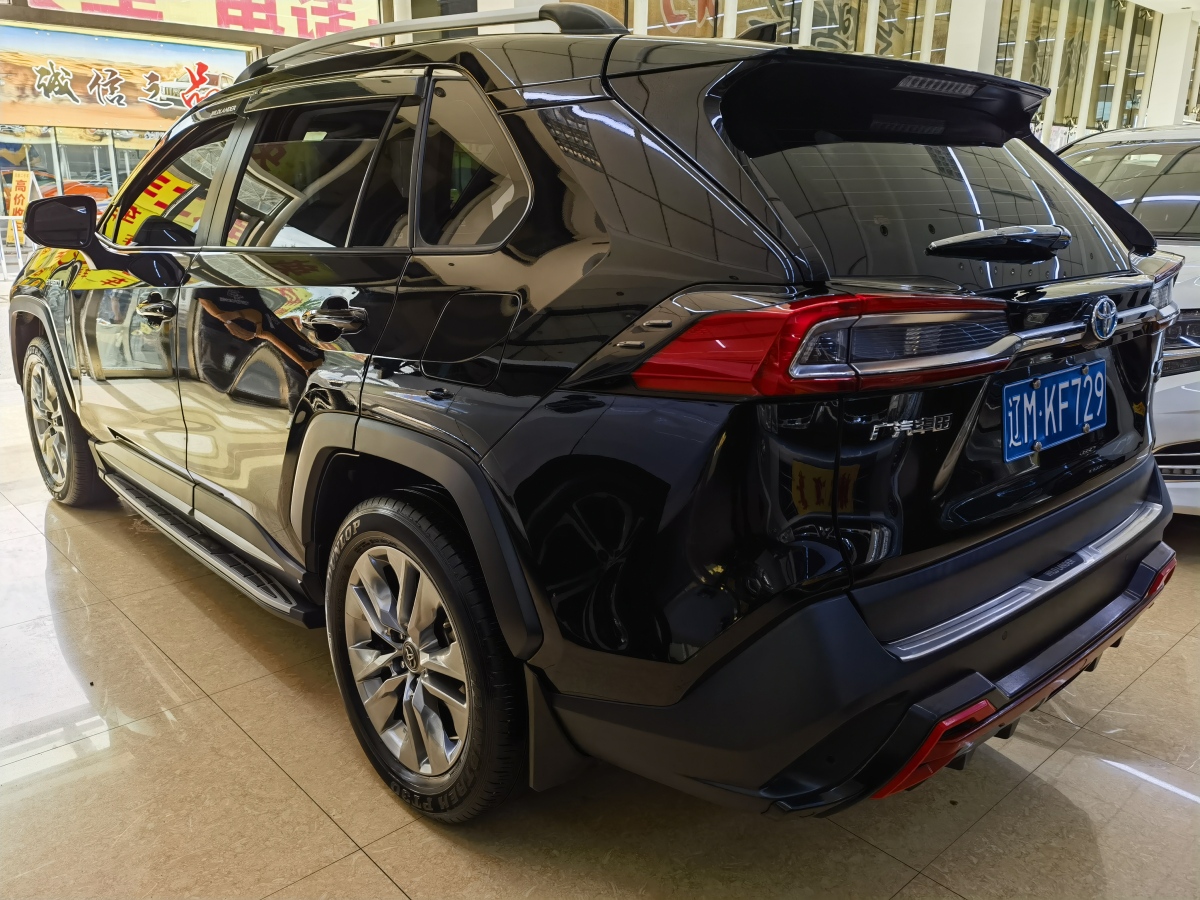 丰田 威兰达  2021款 双擎 2.5L E-CVT两驱豪华版图片