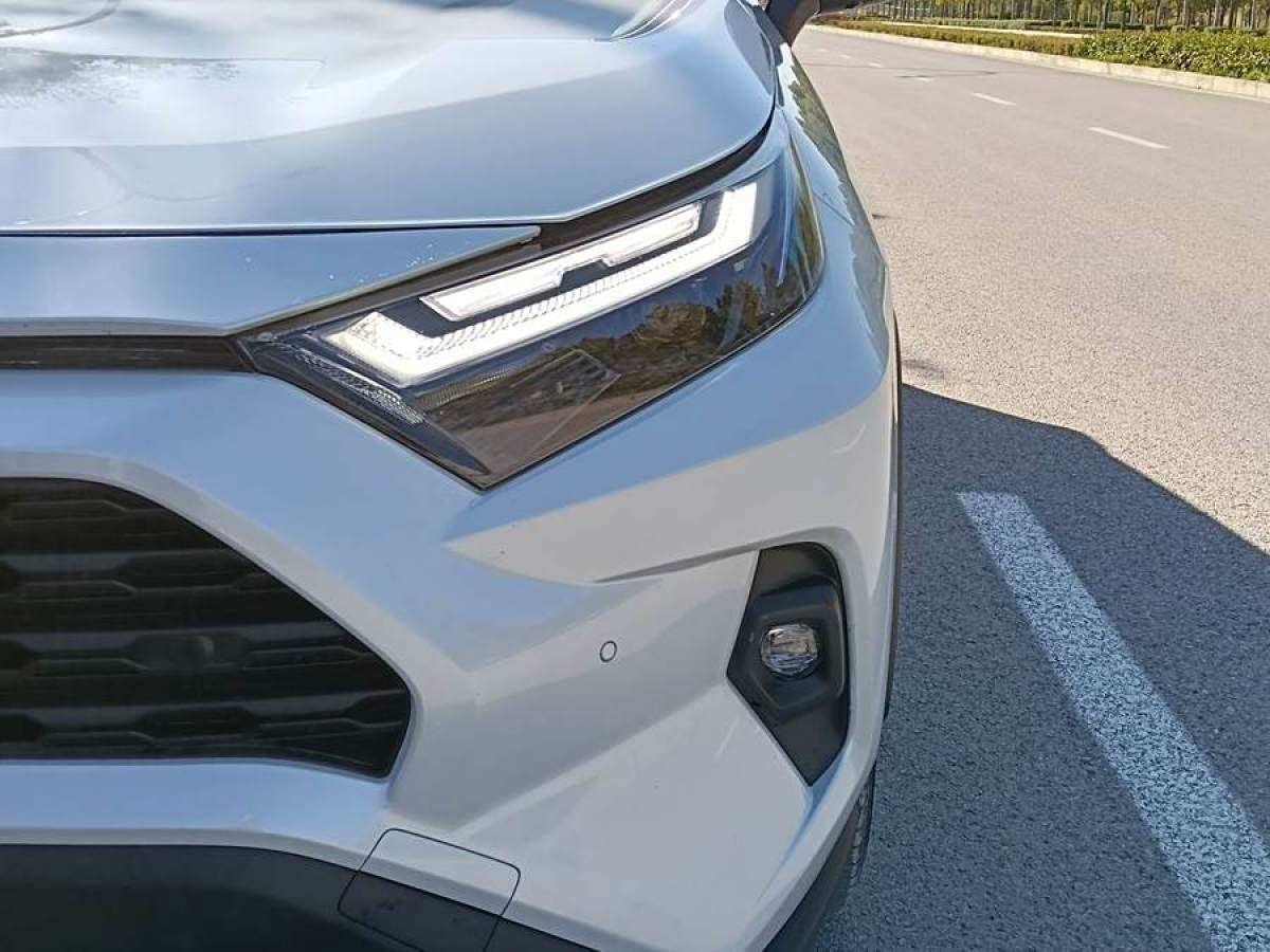 豐田 RAV4榮放  2023款 2.0L CVT兩驅(qū)風(fēng)尚Plus版圖片