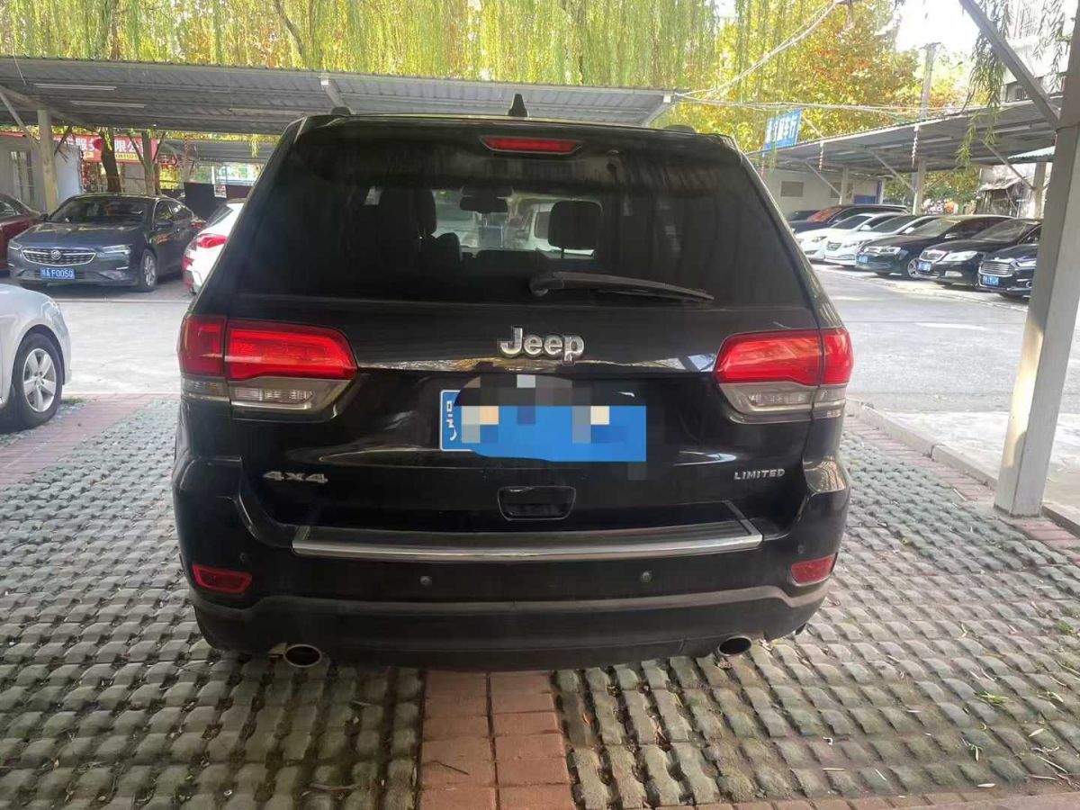 Jeep 大切諾基  2014款 3.0L 旗艦尊悅版圖片