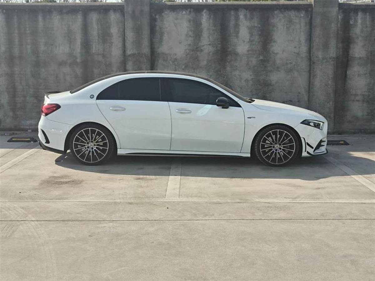 奔馳 奔馳A級(jí)AMG  2020款 AMG A 35 4MATIC圖片