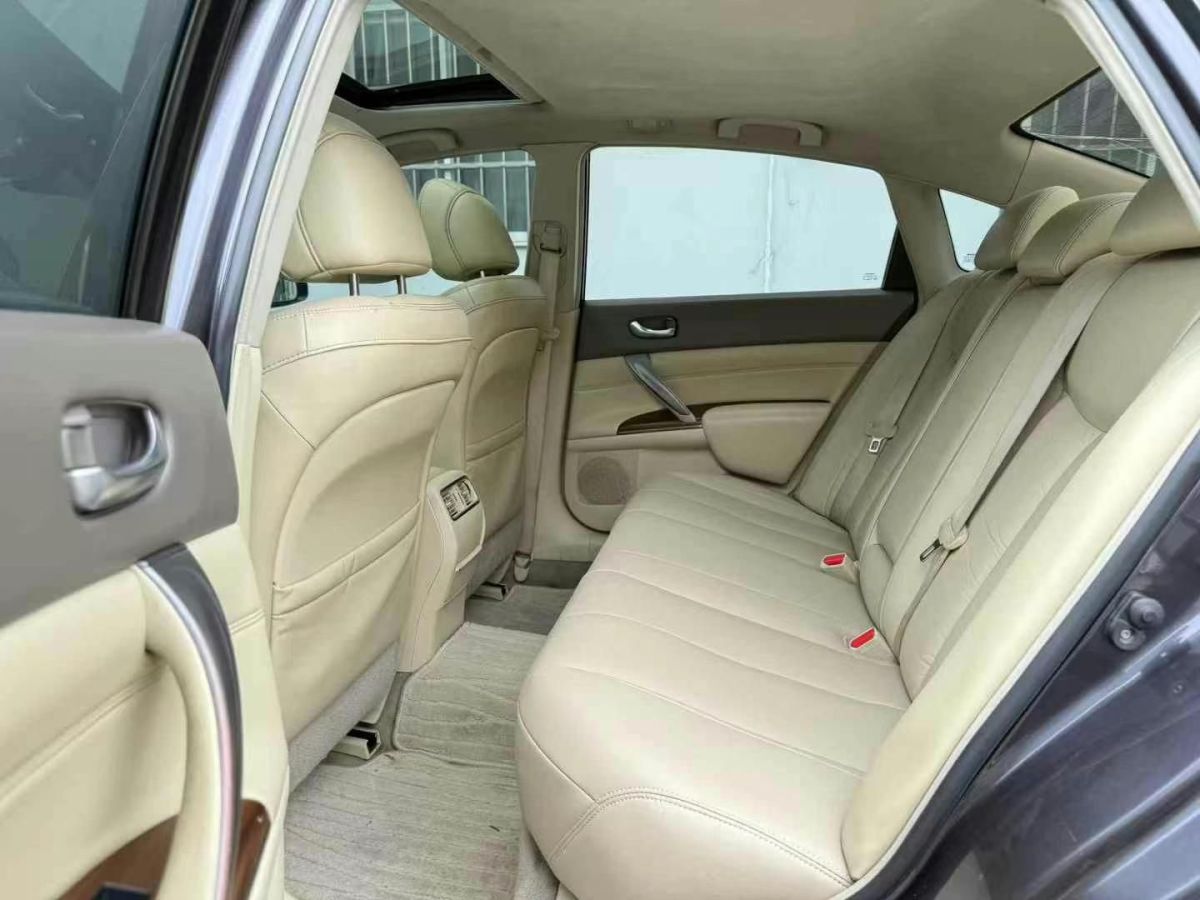 日產(chǎn) 天籟  2010款 2.0L XL周年紀念版圖片