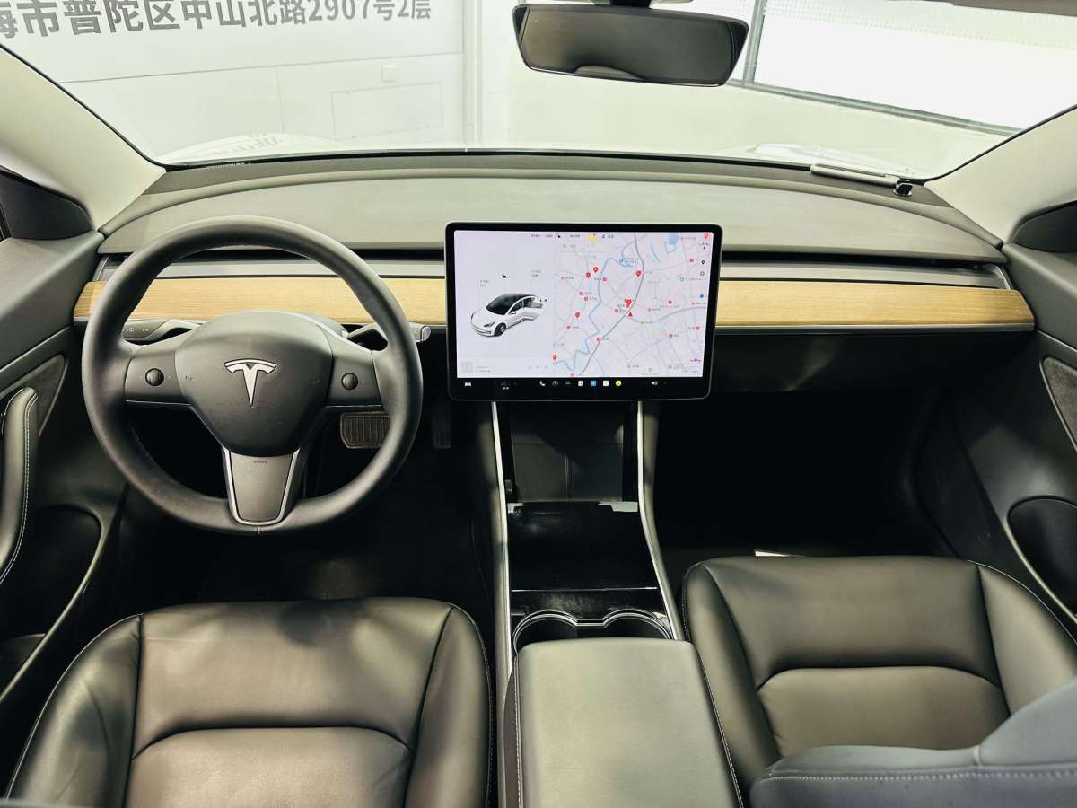 特斯拉 Model 3  2020款 改款 標(biāo)準(zhǔn)續(xù)航后驅(qū)升級(jí)版圖片