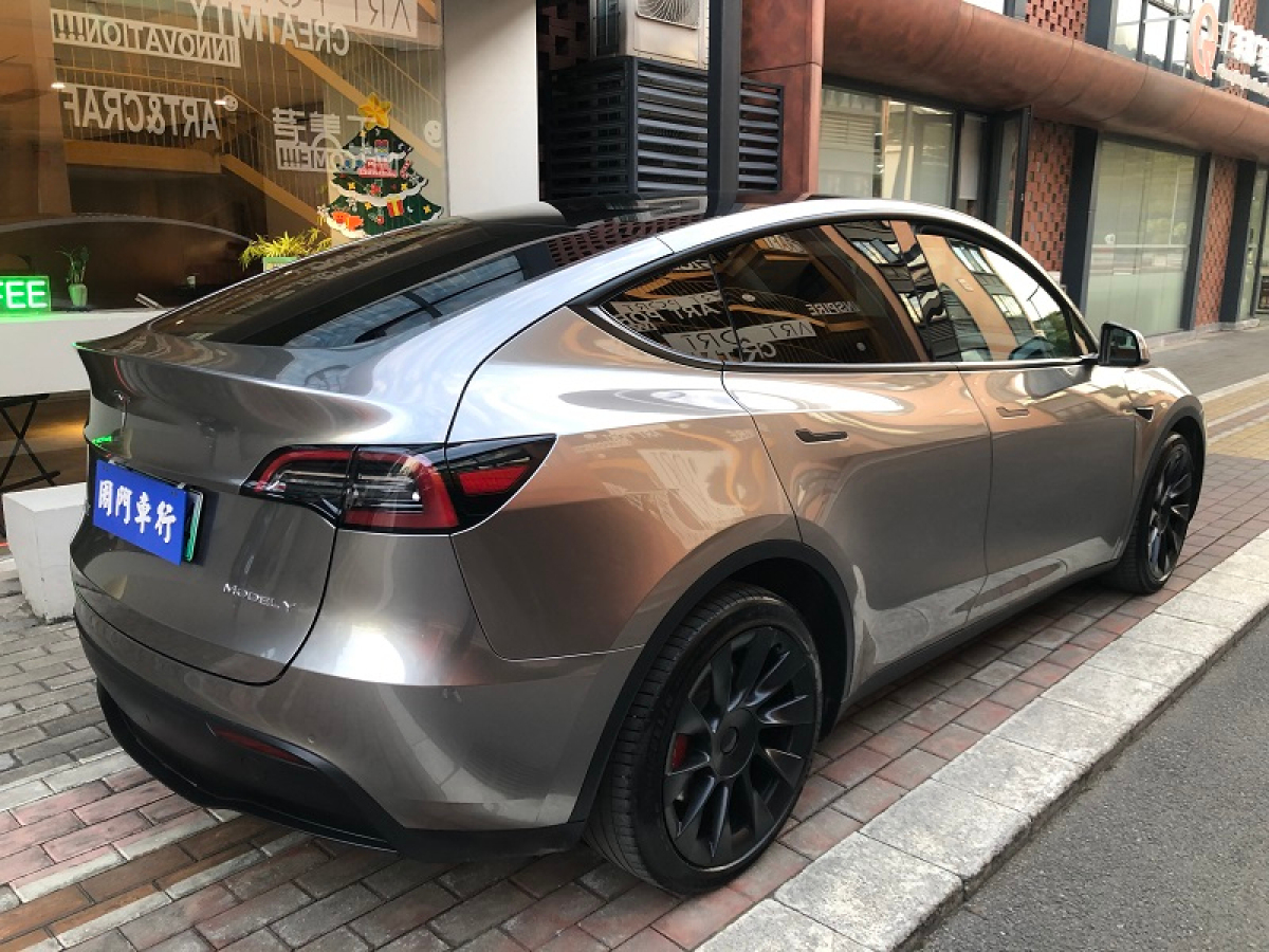 特斯拉 Model Y  2021款 改款 長續(xù)航全輪驅(qū)動版圖片