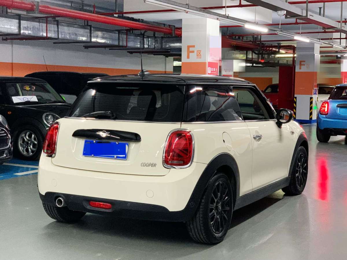 MINI MINI  2021款 1.5T COOPER 子夜黑特別版圖片