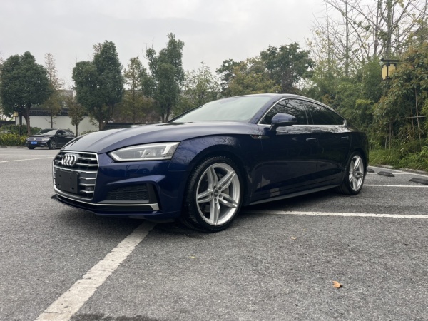 奥迪 奥迪A5  2019款 Sportback 45 TFSI quattro 运动型