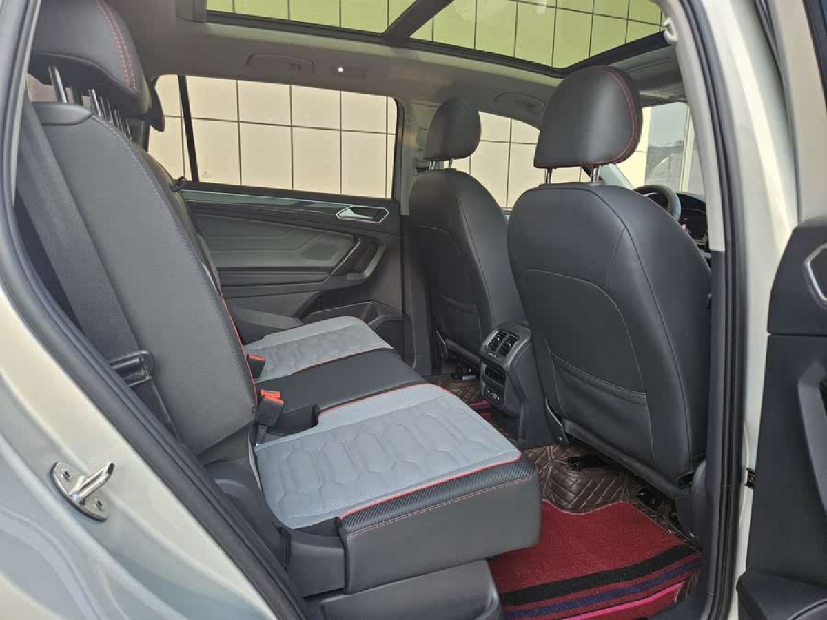 大眾 途觀L  2023款 改款 380TSI 自動四驅(qū)R-Line旗艦版7座圖片