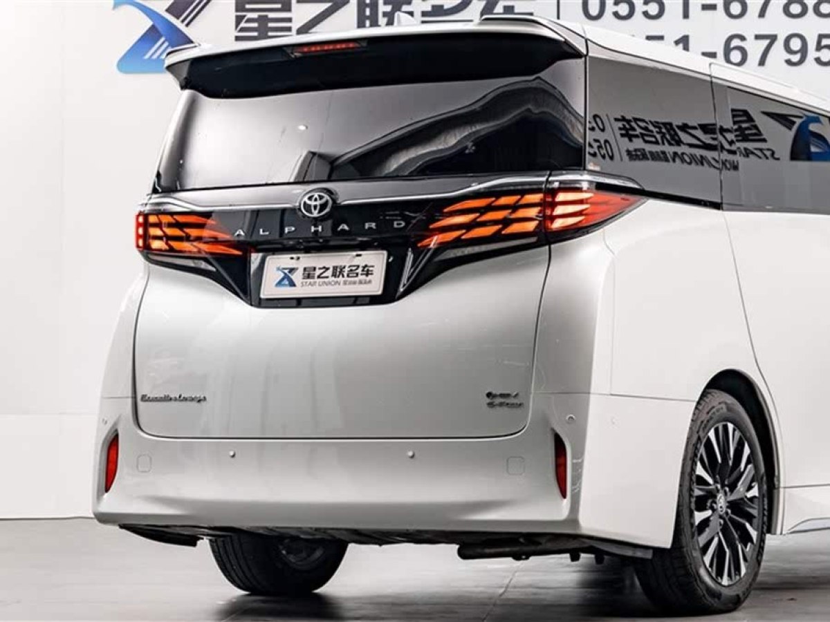 豐田 埃爾法  2024款 雙擎 2.5L 尊貴版圖片