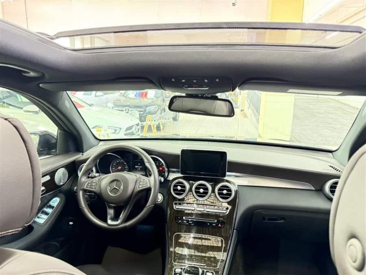 奔馳 奔馳GLC  2017款 GLC 260 4MATIC 動(dòng)感型圖片