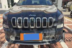 自由光 Jeep 2.4L 專業(yè)智能版