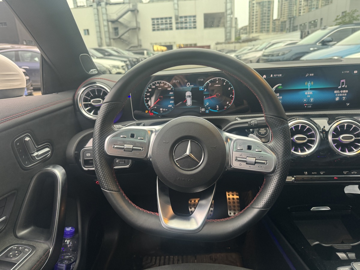 奔馳 奔馳CLA級(jí)  2020款 CLA 200 獵跑車(chē)圖片