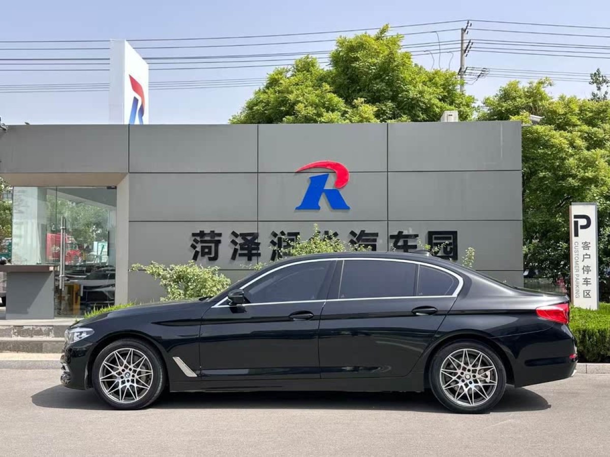 寶馬 寶馬5系  2019款  改款 530Li 領(lǐng)先型 豪華套裝圖片