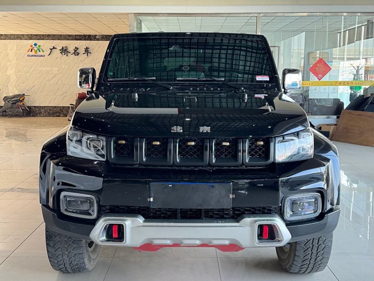 北京 BJ40  2023款 2.0T 自動四驅城市獵人版?zhèn)b客型圖片