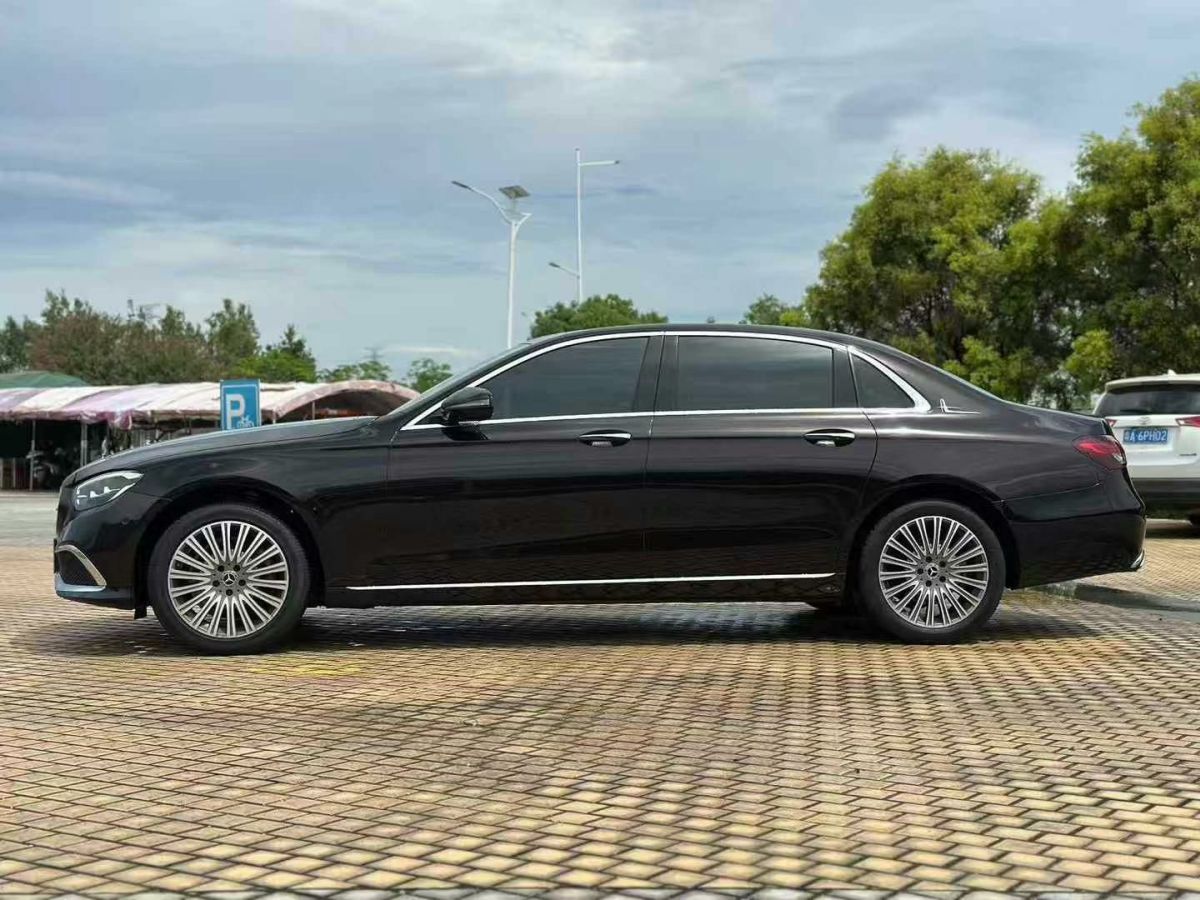 奔馳 奔馳E級(jí)  2022款 E 260 L圖片