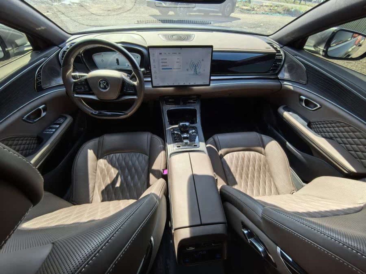 比亞迪 漢  2022款 DM-i 121KM 領(lǐng)航型圖片