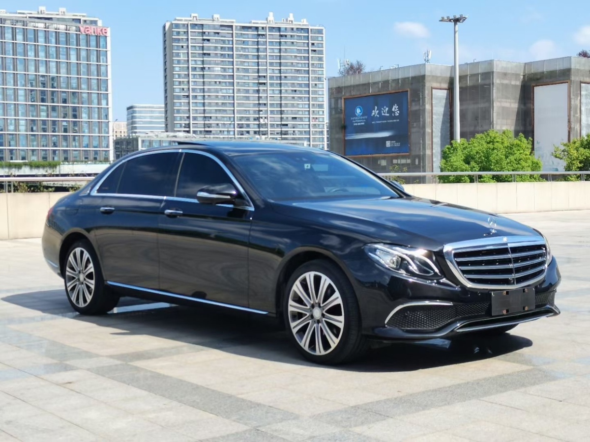 奔馳 奔馳E級(jí)  2016款 E 300 L 豪華型圖片