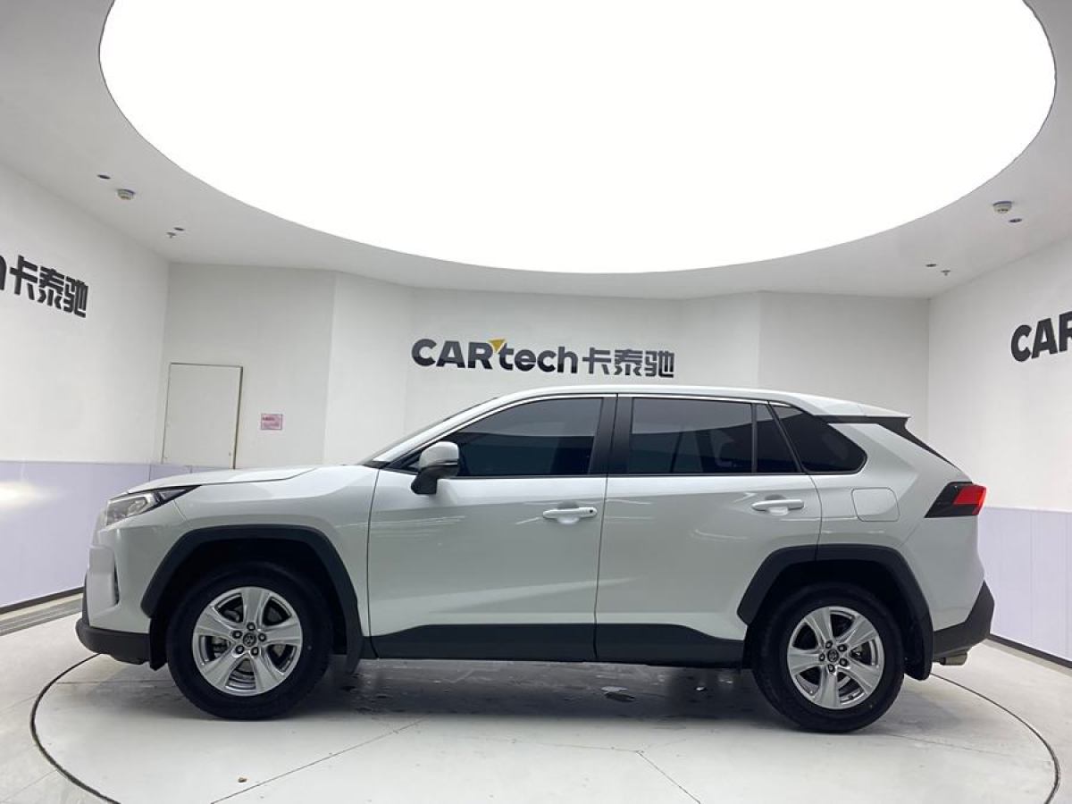 豐田 RAV4榮放  2020款 2.0L CVT兩驅(qū)都市版圖片