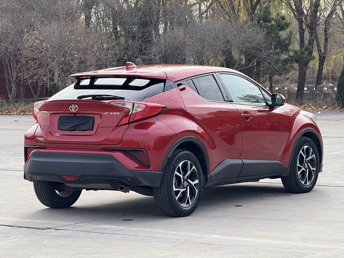 豐田 C-HR  2018款 2.0L 領(lǐng)先版 國(guó)V圖片