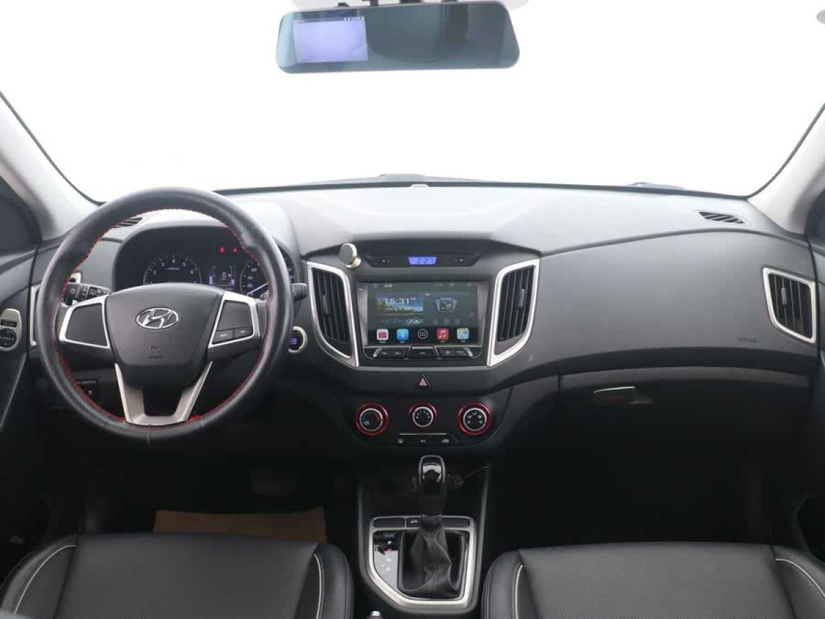 現(xiàn)代 ix25  2015款 1.6L 自動兩驅(qū)智能型GLS圖片