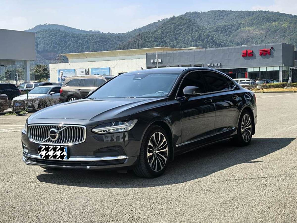 2023年9月沃爾沃 S90  2023款 B5 智逸豪華版